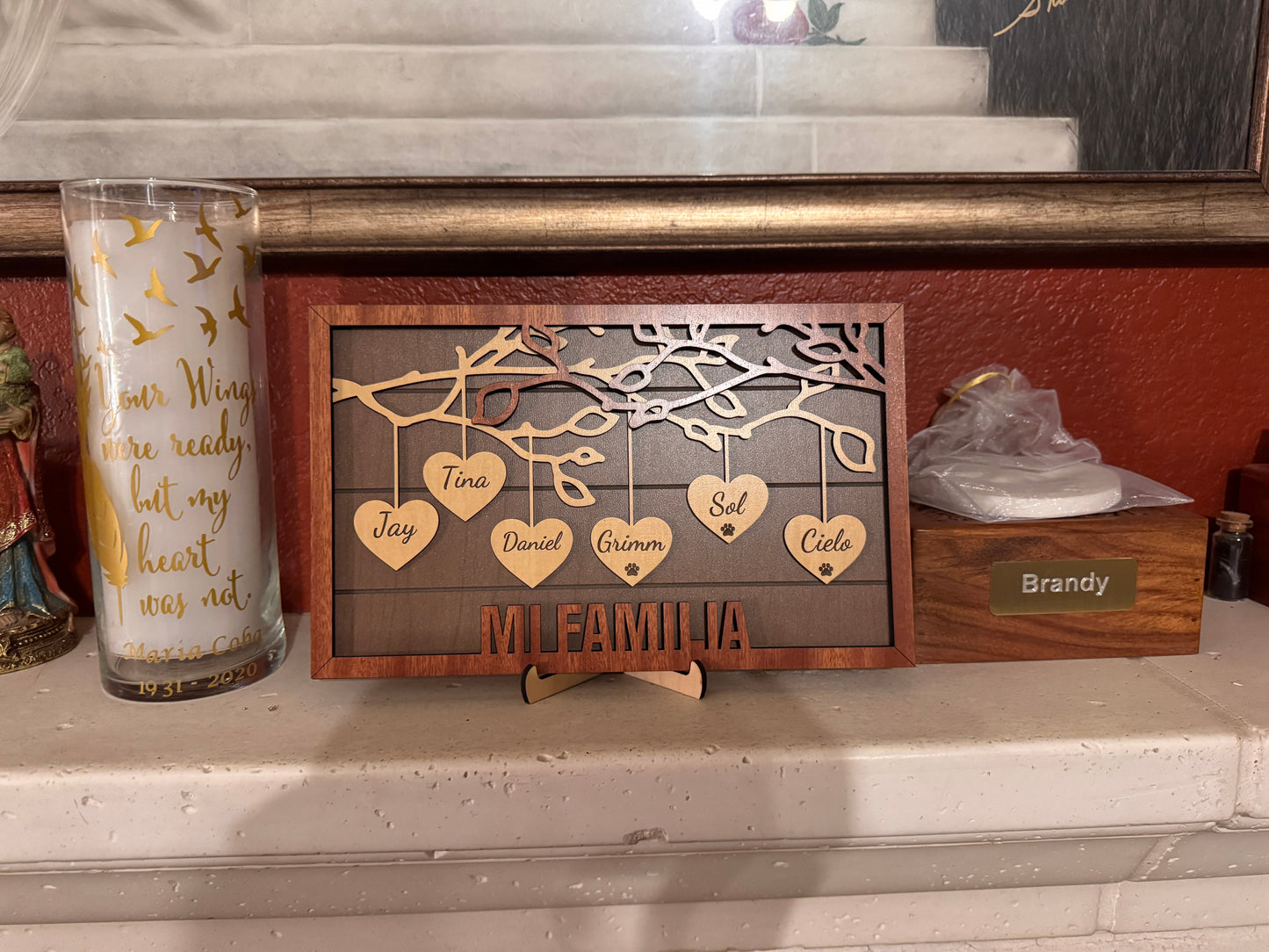 Hanging Hearts Family Frame
